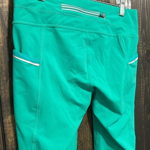 Athleta Dobby Be Free Knicker Leggings S‎ Green Cropped Stretch Activewear - Picture 7 of 9